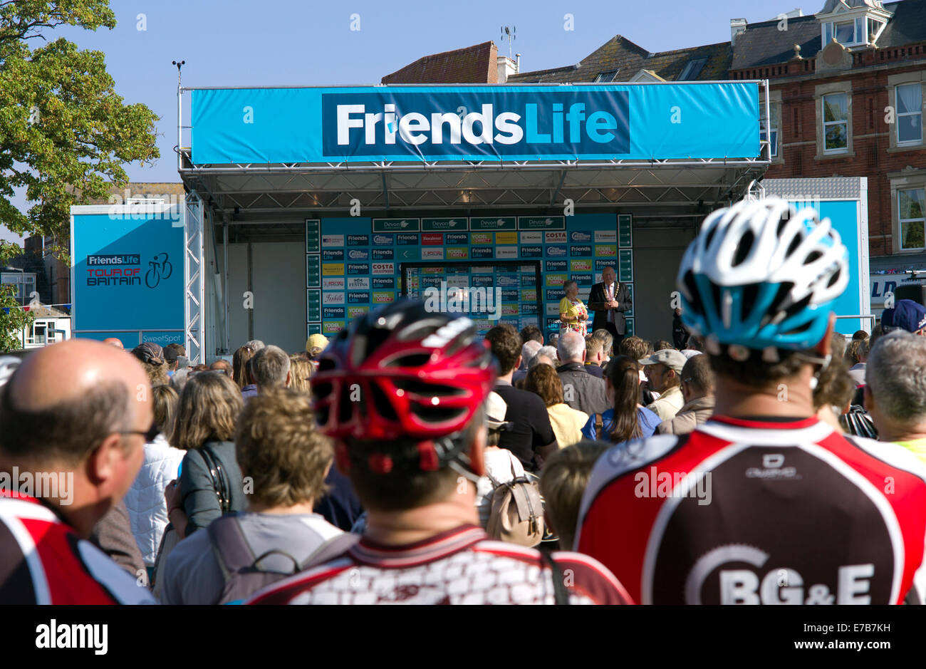 Gli amici di vita, sponsorizza il Tour del ciclo di Gran Bretagna 2014 gara a Exmouth, Devon, Regno Unito Foto Stock