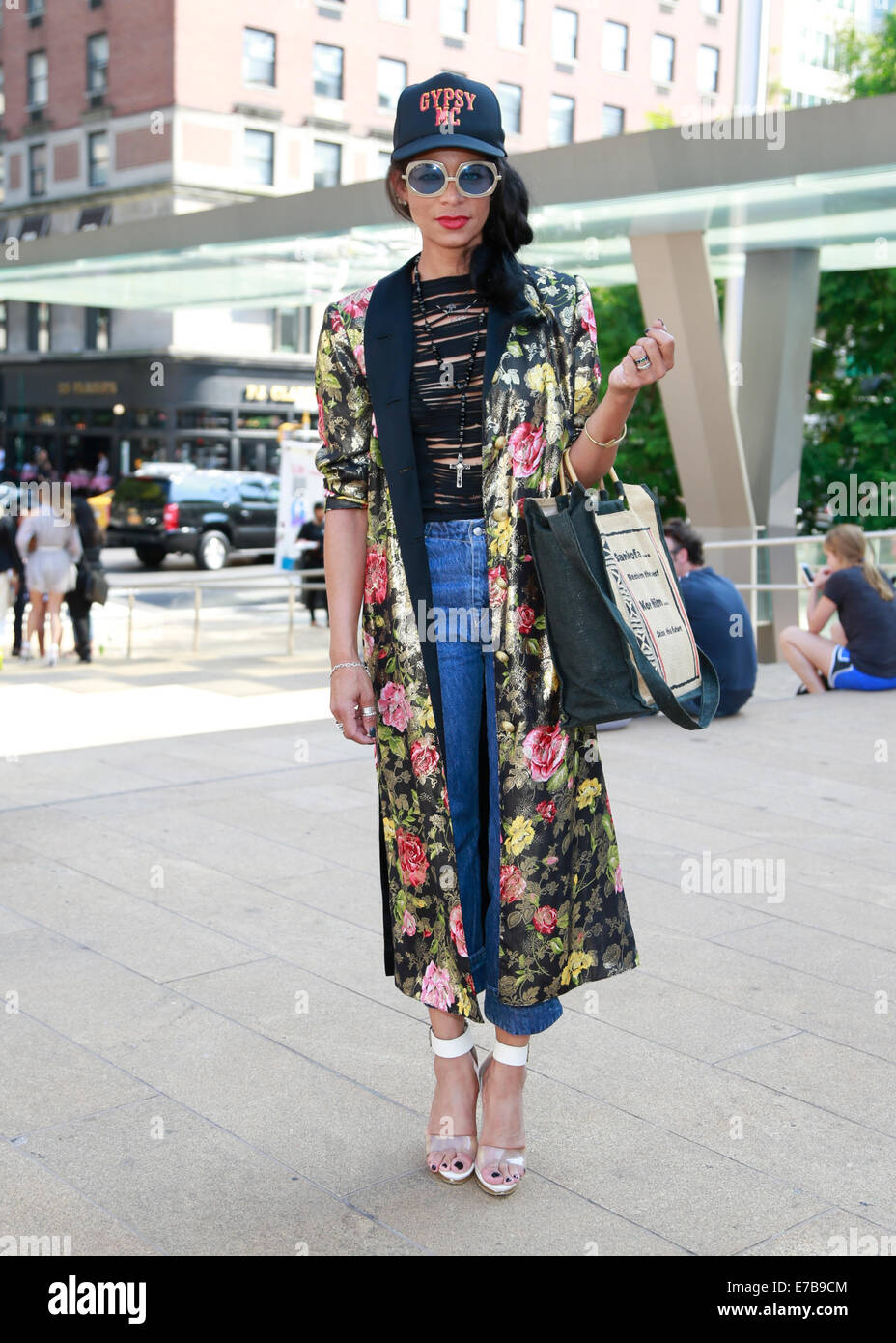 Zoe Jackson in arrivo presso la pista di Desigual show di New York City - Settembre 4, 2014 - Foto: Pista Manhattan/Charles Eshelman Foto Stock