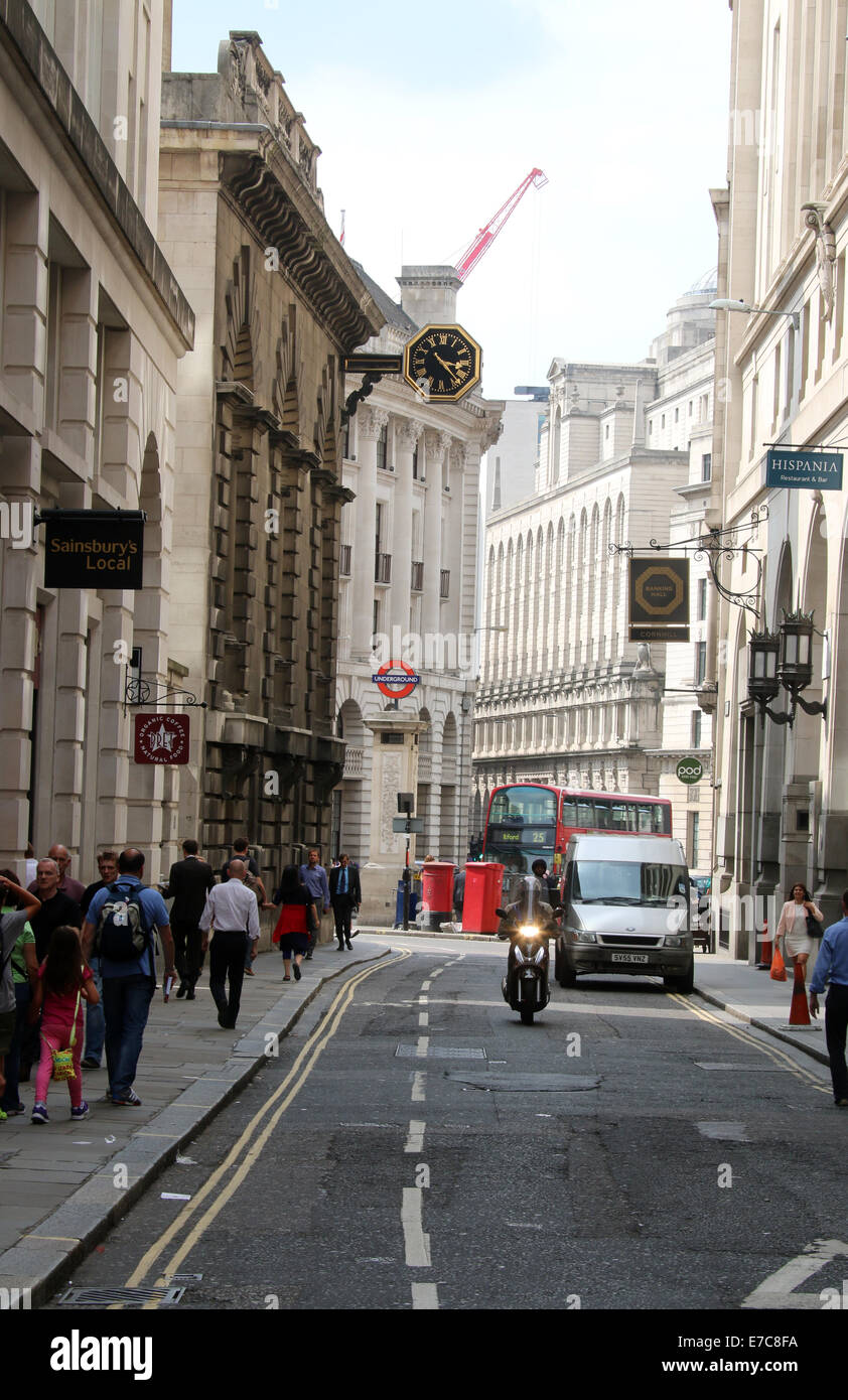 Città di Londra dei banchieri e lavoratori in ora di punta Foto Stock