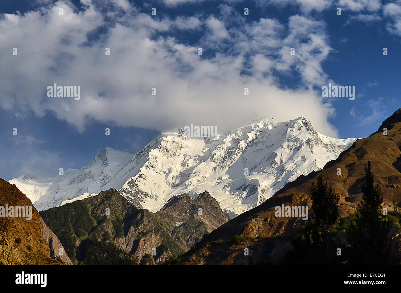 Rakaposhi montagna nella valle di Hunza, Pakistan Foto Stock