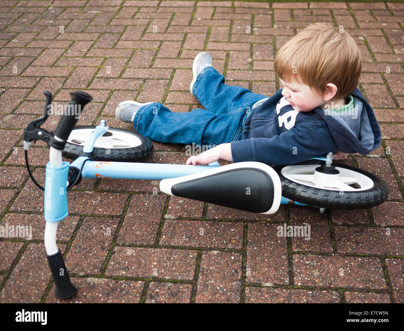 Primo incidente stradale in bicicletta. Foto Stock