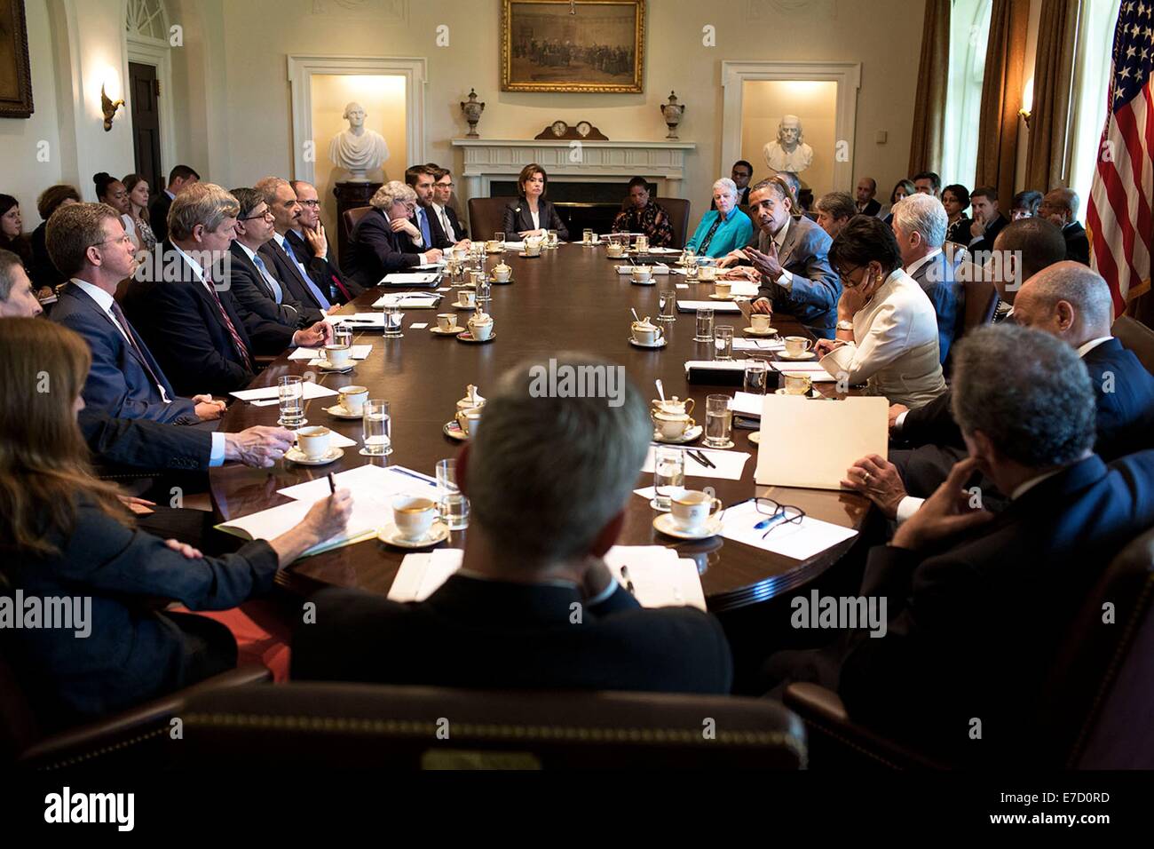 Il Presidente Usa Barack Obama tiene una riunione del gabinetto nel Cabinet Room della Casa Bianca il 1 luglio 2014 a Washington, DC. Foto Stock