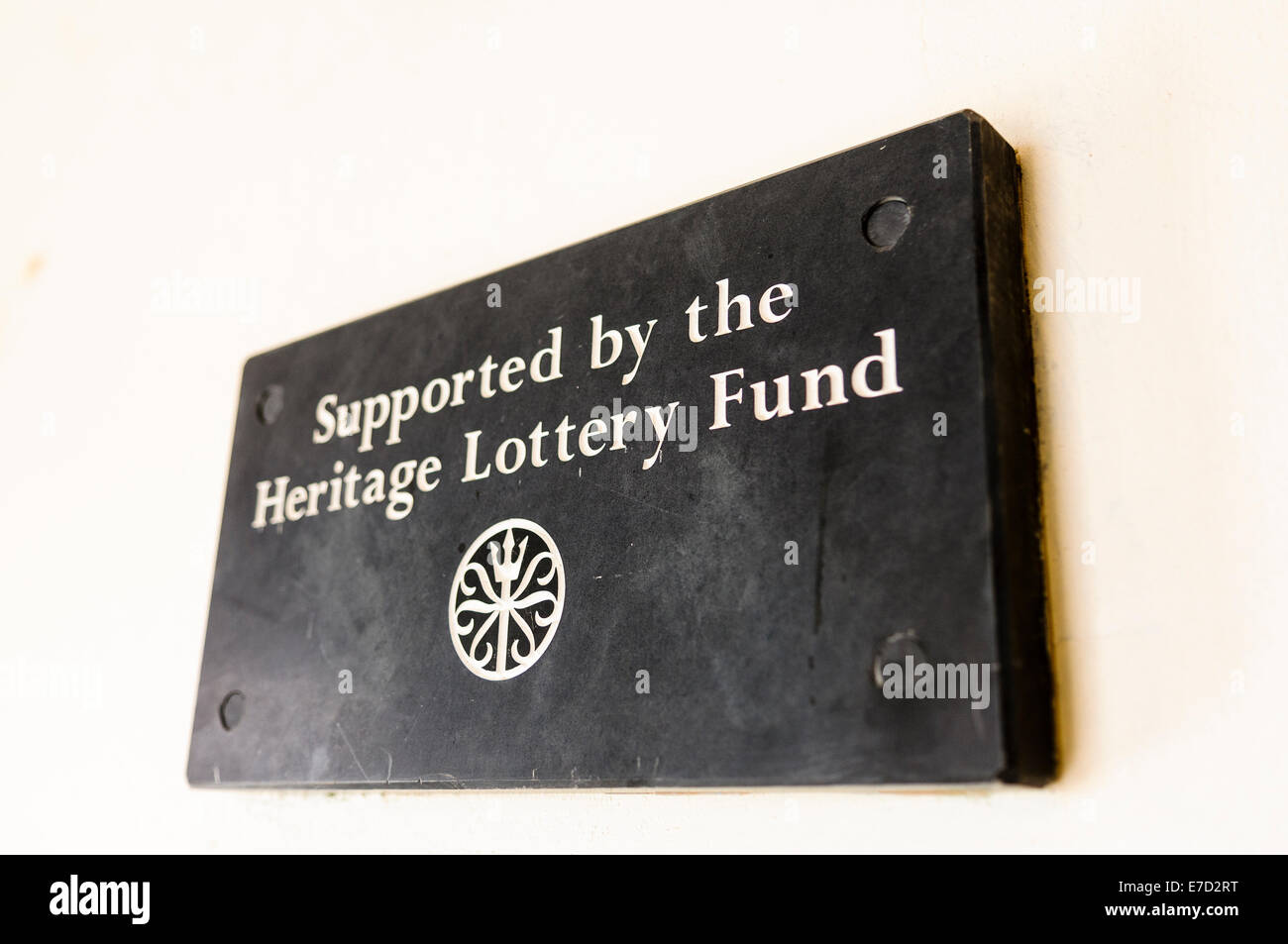 Placca in un edificio che ha ricevuto finanziamenti da parte del Patrimonio del fondo della lotteria Foto Stock