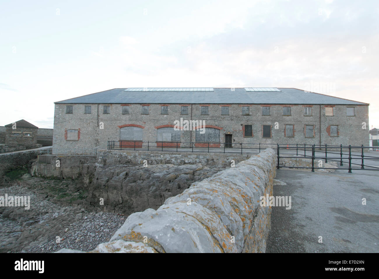 Porthcawl Marina Jennings Costruire Il Grade ii Listed è un edificio - vecchio magazzino Foto Stock