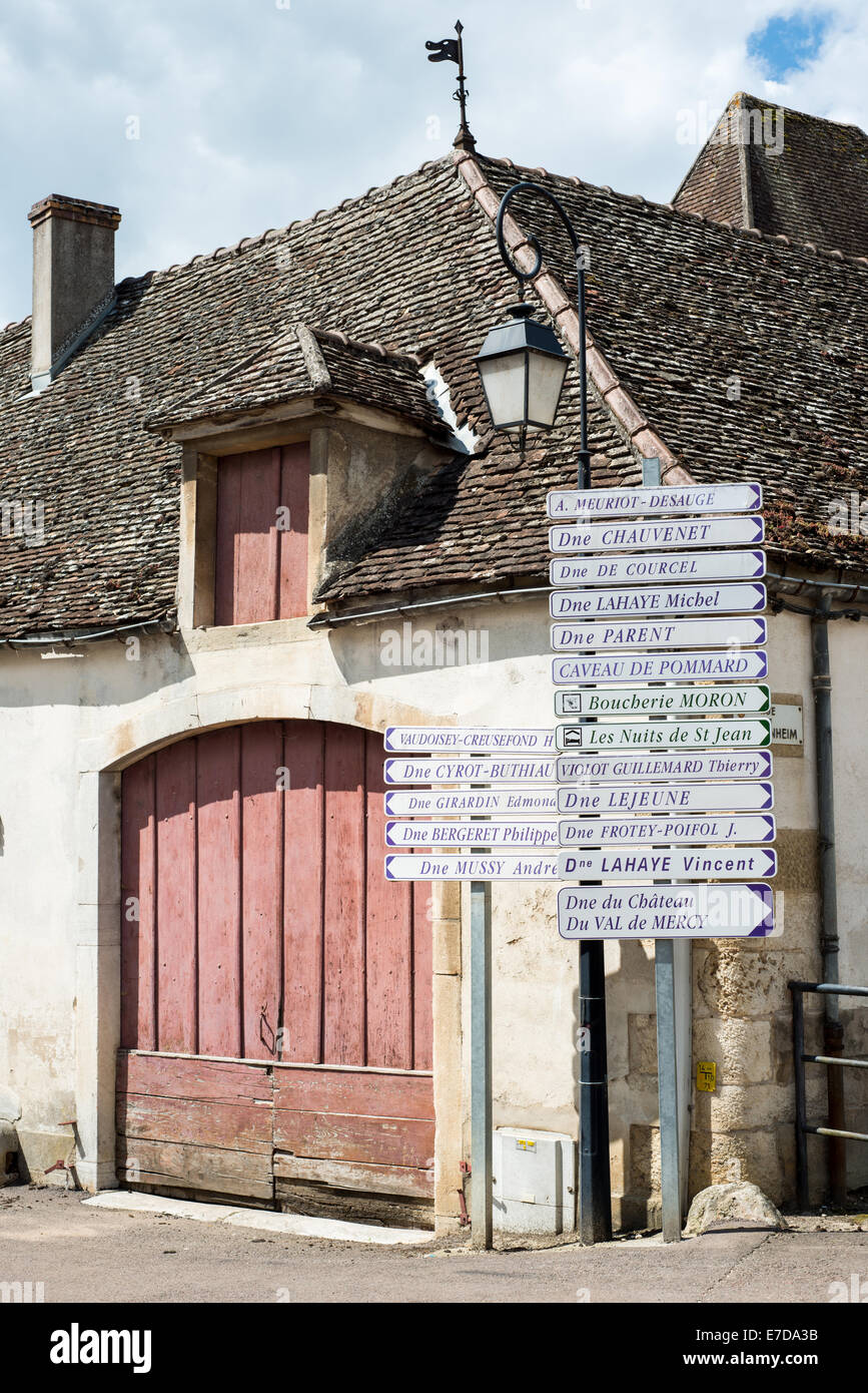 Strada segno pommard Cote de Beaune Borgogna Francia Foto Stock