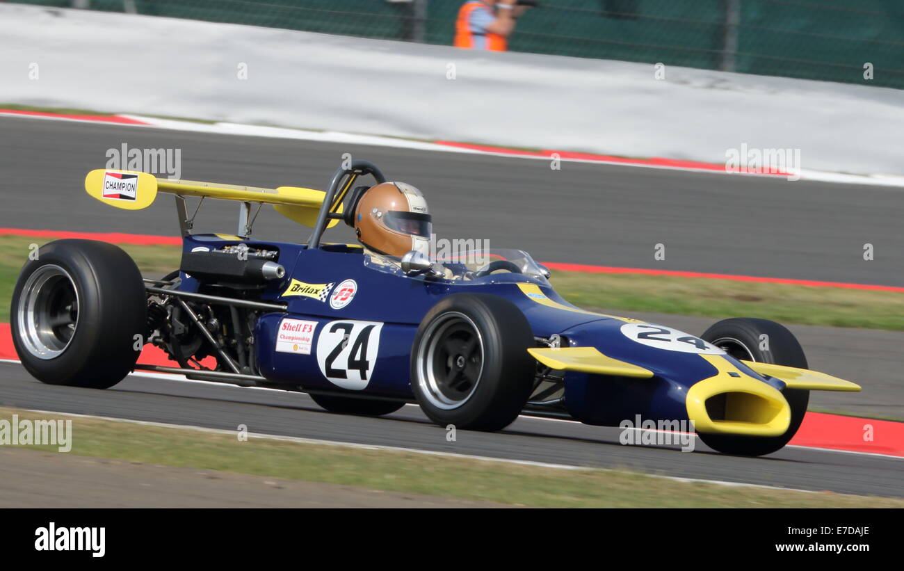 Una classica Formula 3 auto nel corso di una riunione per la historic racing a Silverstone Classic 2014. Foto Stock