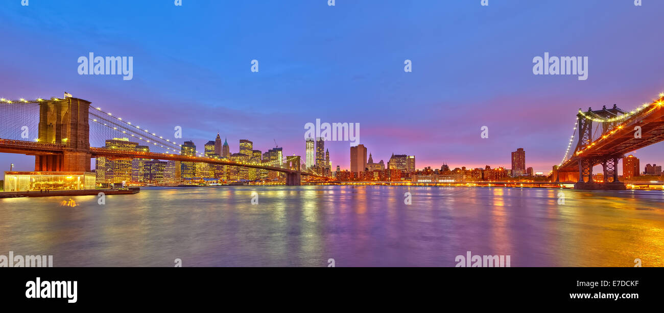 Vista su Manhattan da Brooklyn Foto Stock