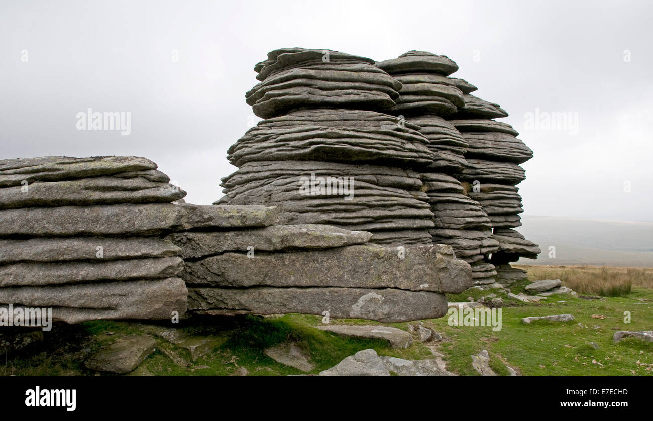Il bizzarro affioramenti granitici di Watern Tor su Dartmoor Foto Stock