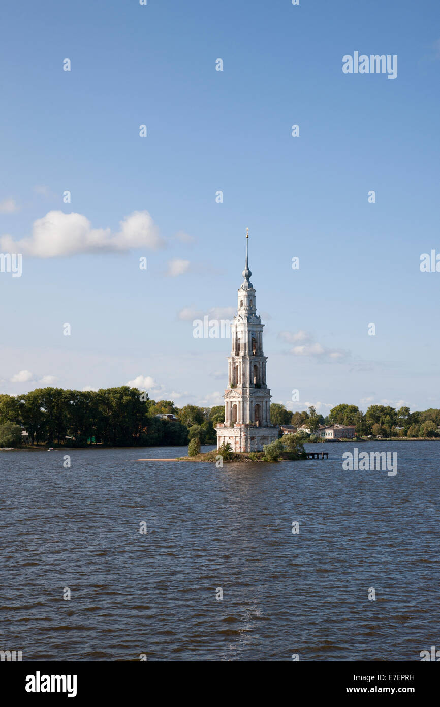Rovine nel fiume Volga, Russia Foto Stock