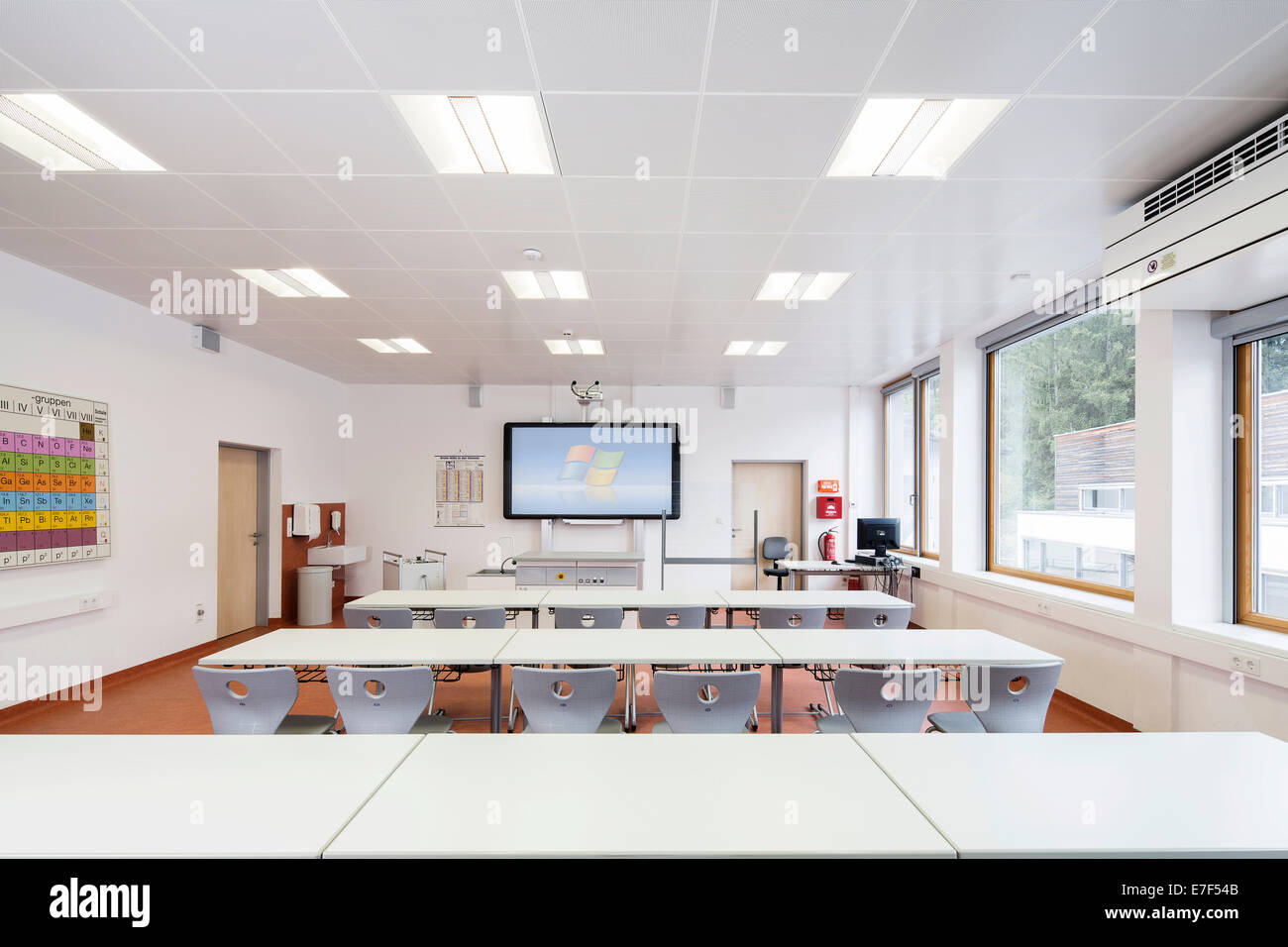 Laboratorio di Fisica di una scuola media, Reith im Alpbachtal, Tirolo, Austria Foto Stock