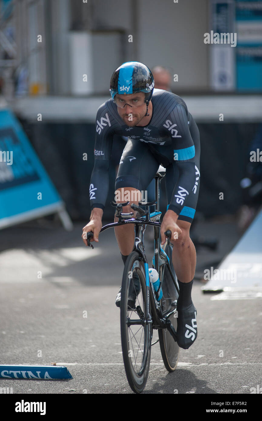 Bernhard Eisel inizia i suoi amici Vita Tour della Gran Bretagna 2014 Stadio 8un crono su Whitehall Foto Stock