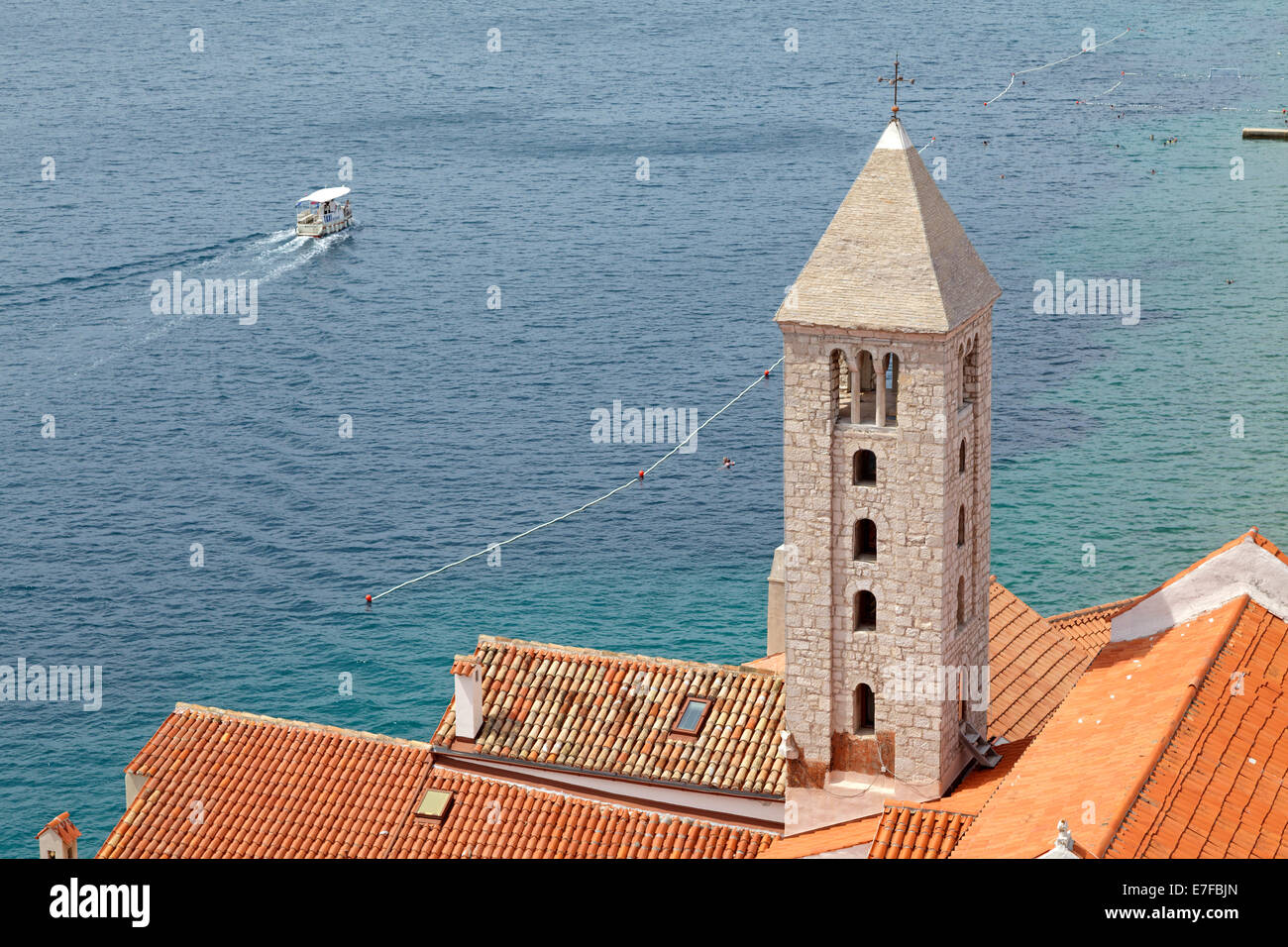 Vista del monastero di Sant Andrea dalla torre di Santa Maria la beata, Città di Rab, isola di Rab, Croazia Foto Stock