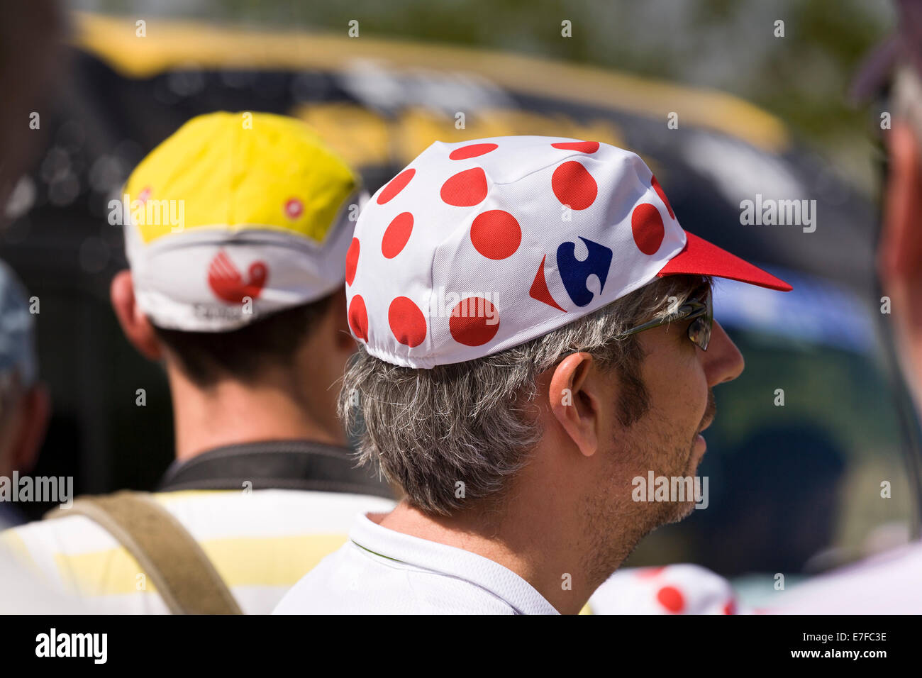 Tour de France 2014, fase 3, la folla guarda il peloton pass presso la Queen Elizabeth Olympic Park, Londra. Foto Stock