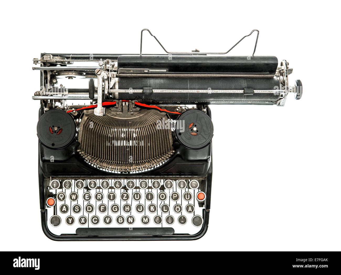 Vecchia macchina da scrivere isolati su sfondo bianco. Oggetto di antiquariato. Vista superiore Foto Stock