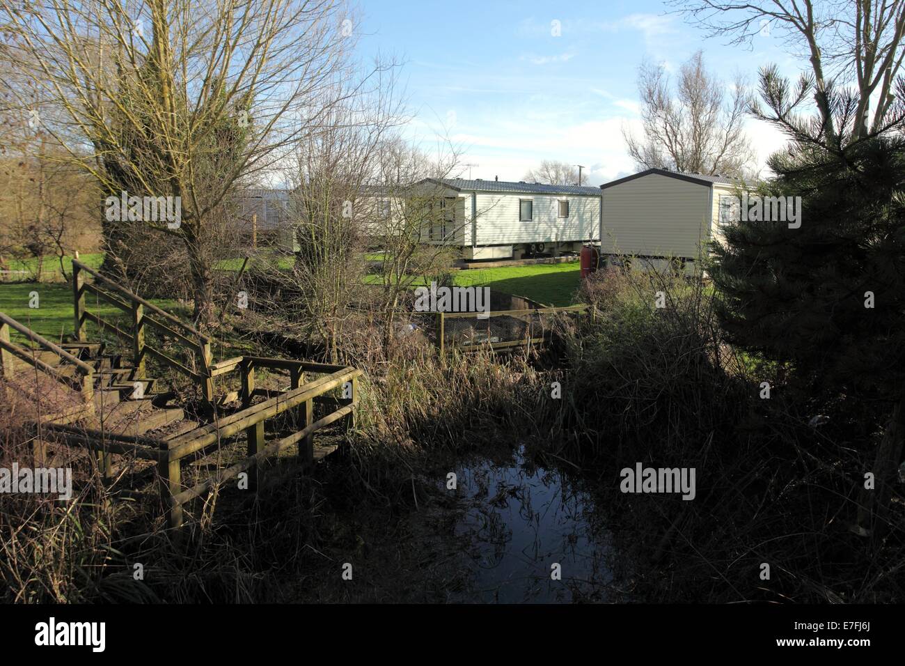 Case mobili accanto al fiume Avon a welford on Avon, WARWICKSHIRE Foto Stock