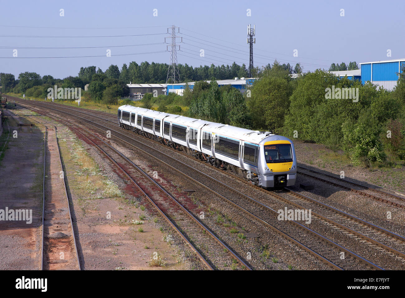 Ferrovie Ciltern classe 168 no. 168106 passa attraverso Banbury con 1H64 1512 Birmingham Snow Hill a London Marylebone sul servizio Foto Stock