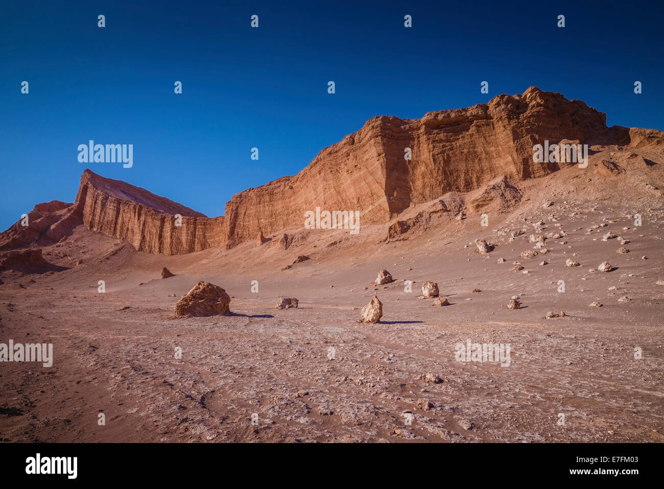 La guida attraverso la Valle della Luna, il Deserto di Atacama, Cile. Foto Stock
