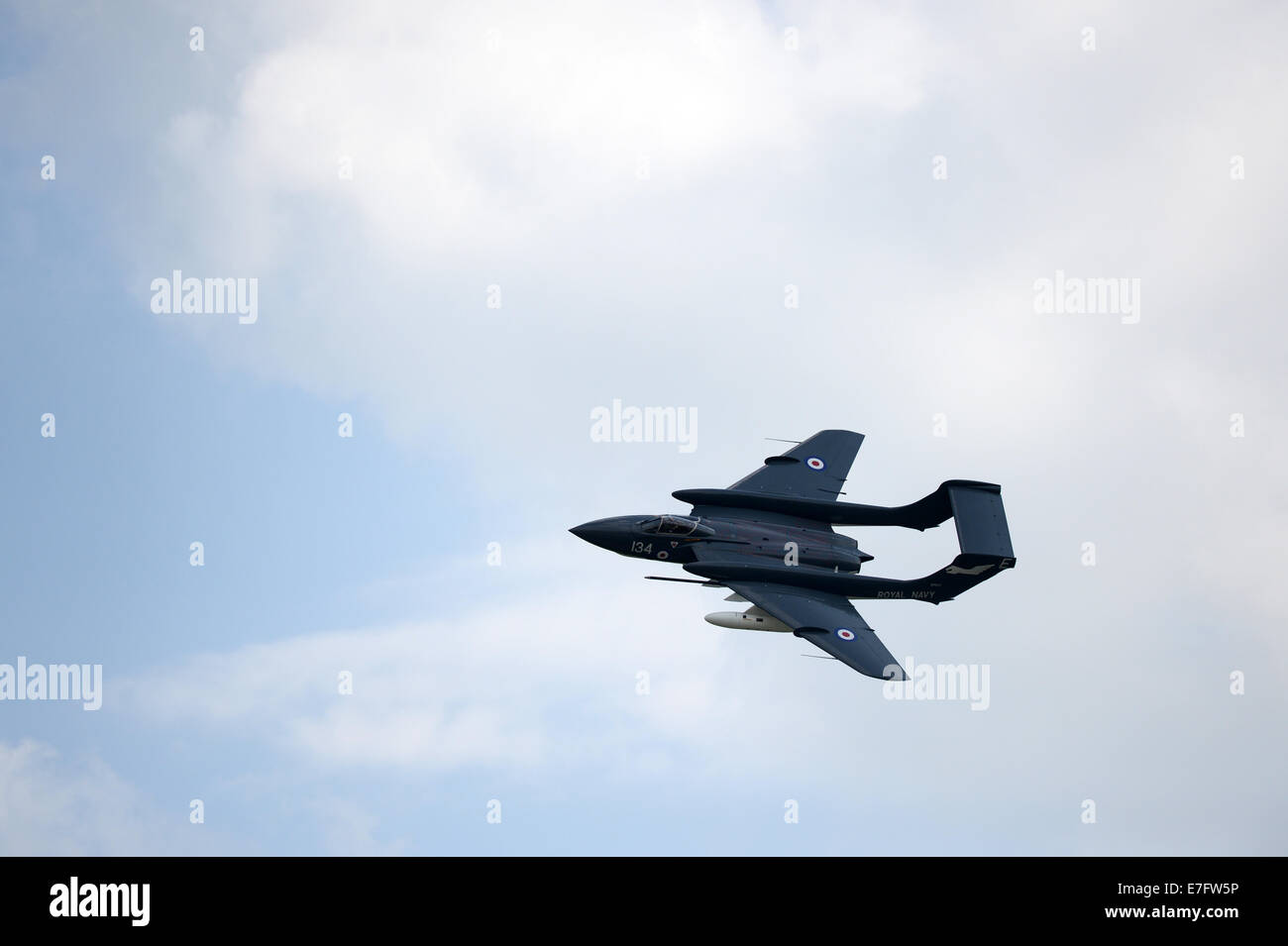 L'ultimo battenti Sea Vixen aereo nei cieli sopra Yeovilton, Somerset, Regno Unito per l'handover da Julian James. Foto Stock