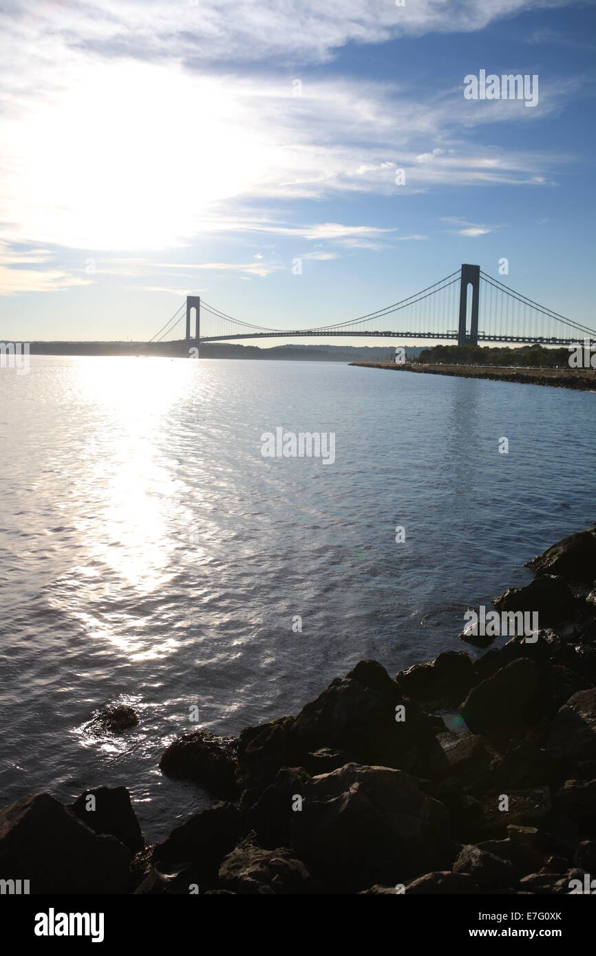 Il Verrazano-Narrows Bridge , il più grande e il più lungo ponte in New York City Foto Stock
