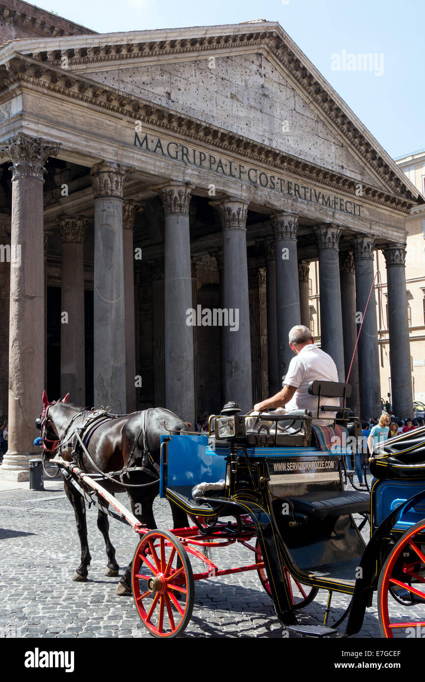 Italia: Il Pantheon di Roma. Foto dal 5 settembre 2014. Foto Stock