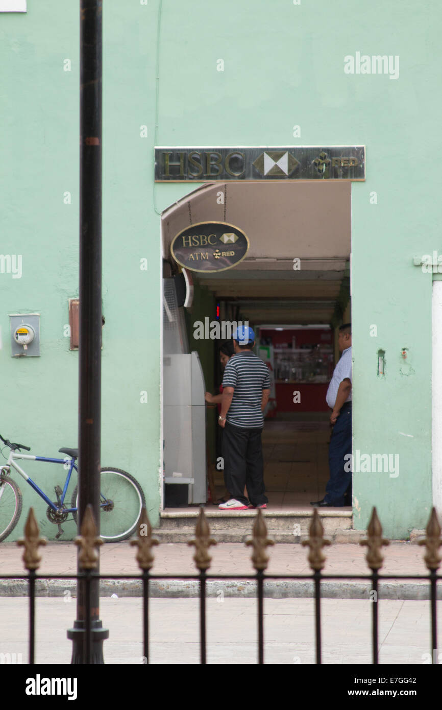 HSBC bancomat in Valladolid Messico Foto Stock