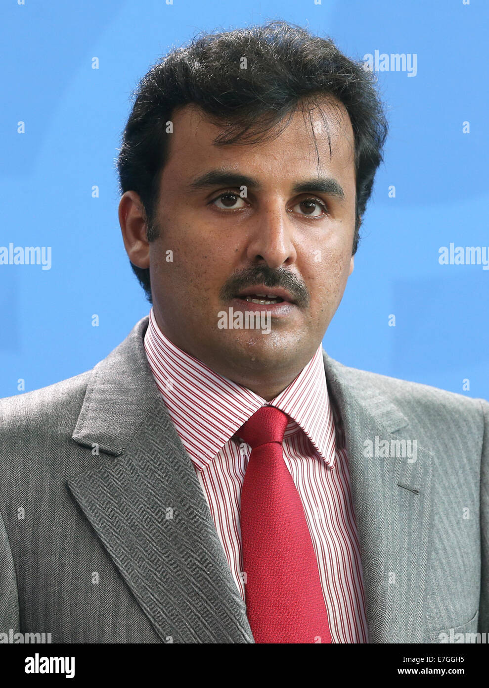 Berlino, Germania. Xvii Sep, 2014. L'Emiro del Qatar, Sceicco Tamim Bin Hamad Al Thani, in occasione di una conferenza stampa dopo la riunione con il Cancelliere tedesco Angela Merkel (CDU) nella Cancelleria tedesca a Berlino, Germania, 17 settembre 2014. La valutazione dal Qatar è in visita ufficiale in Germania per diversi giorni. Foto: Wolfgang Kumm /dpa/Alamy Live News Foto Stock