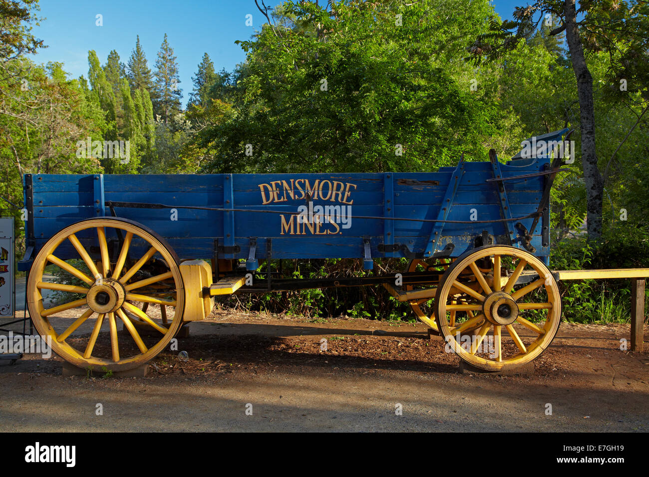 Miniere di Densmore carro, Main Street, Columbia State Historic Park, Columbia, Tuolumne County, Sierra Nevada foothills, California, Foto Stock