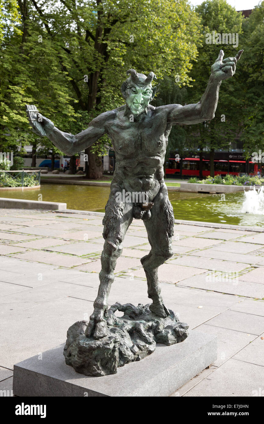 Una statua In Eidsvolis Plass, Oslo, Norvegia. Foto Stock
