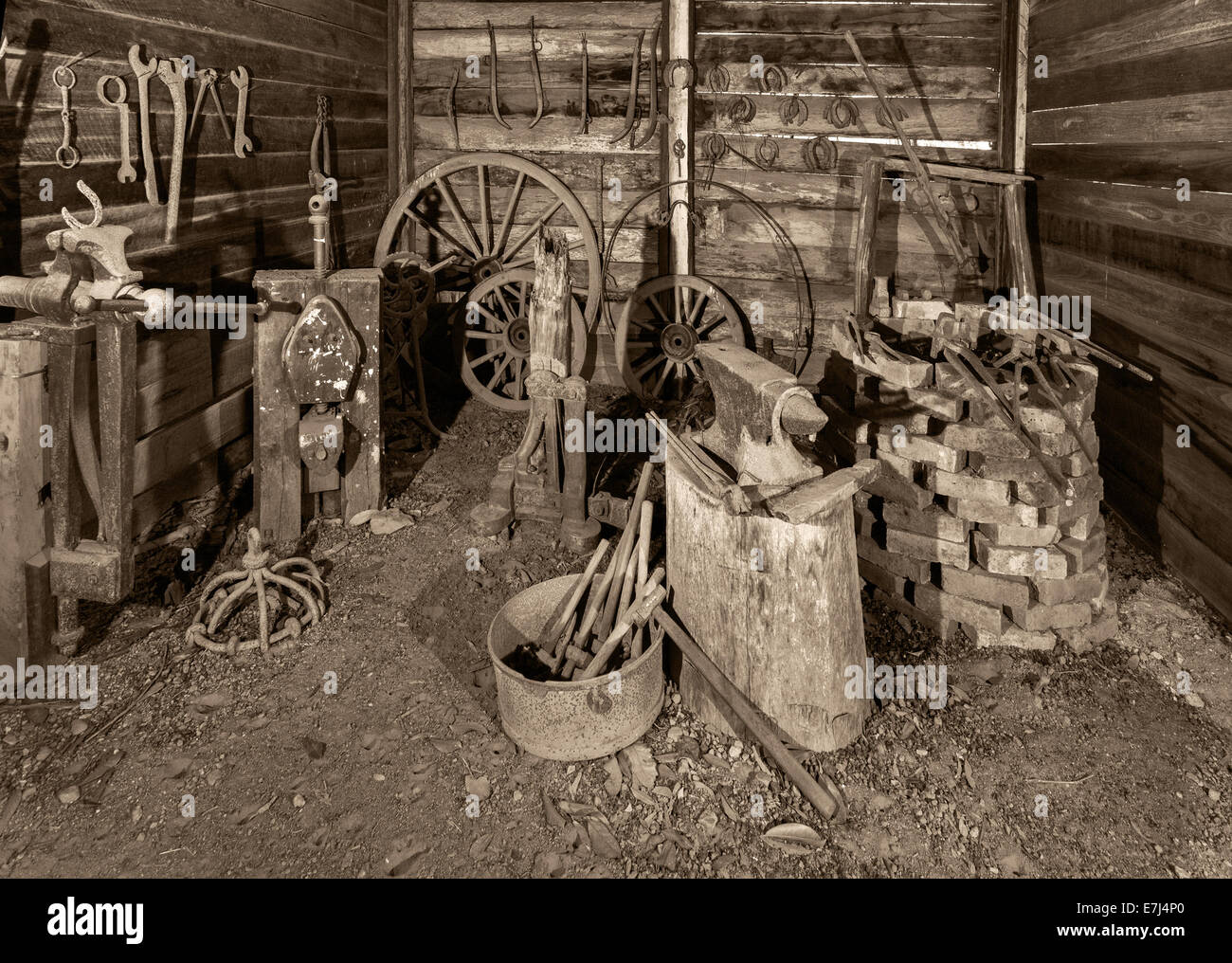 Il vecchio negozio di fabbro ferraio Hillend in Australia Foto Stock