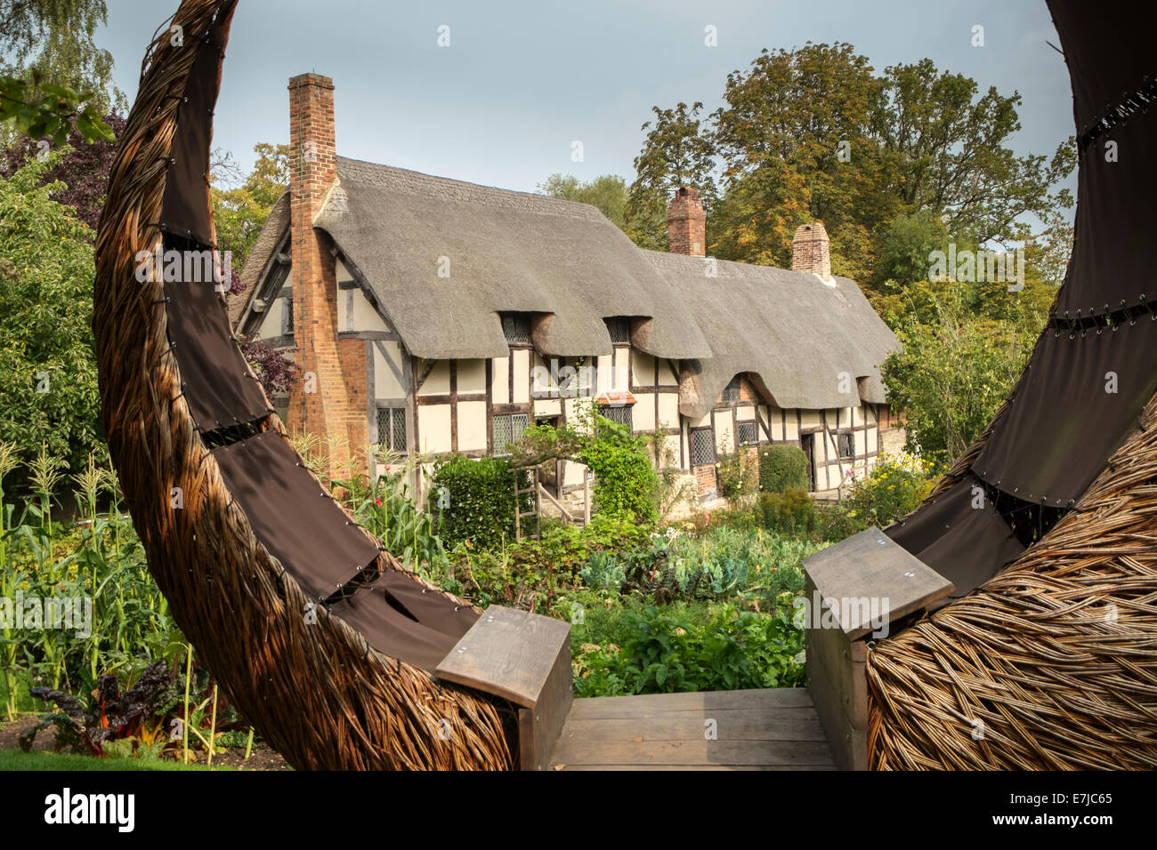 Anne Hathaway's Cottage e giardini Foto Stock