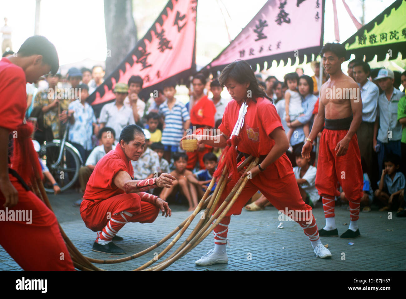 Kung Fu la dimostrazione, Tet Anno nuovo, a Saigon, Vietnam Foto Stock