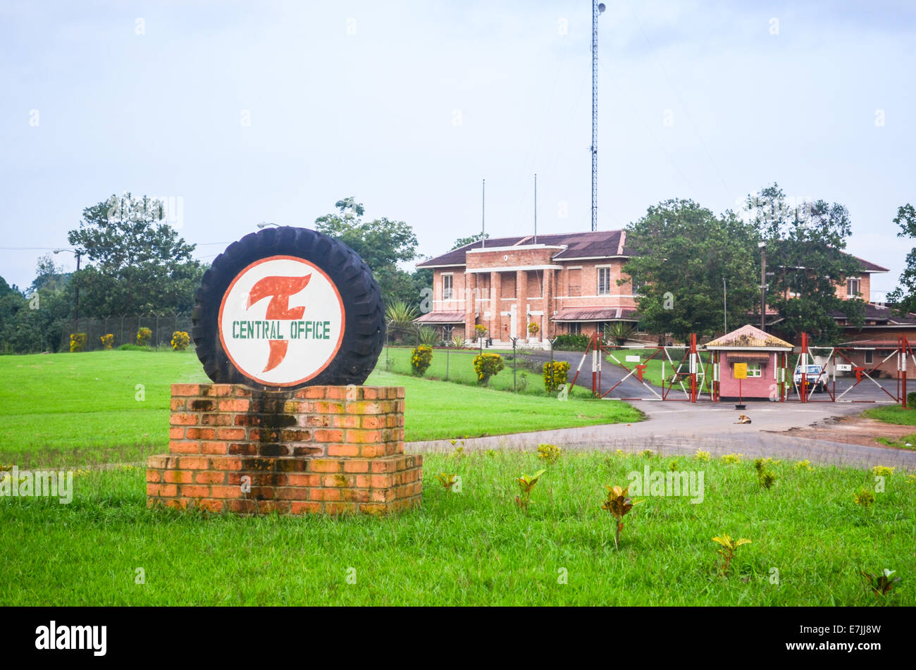 Ufficio centrale della Firestone Natural Rubber Company plantation in Liberia Foto Stock
