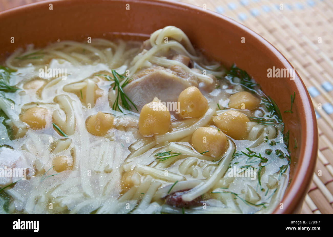 Algerino Maghreb Rechta chick zuppa di noodle al pollo Foto Stock