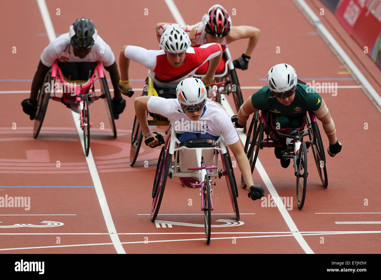 Samantha KINGHORN della Scozia nelle manche della womens Para-Sport 1500m T54 sedia a rotelle alla gara di Hampden Park Foto Stock