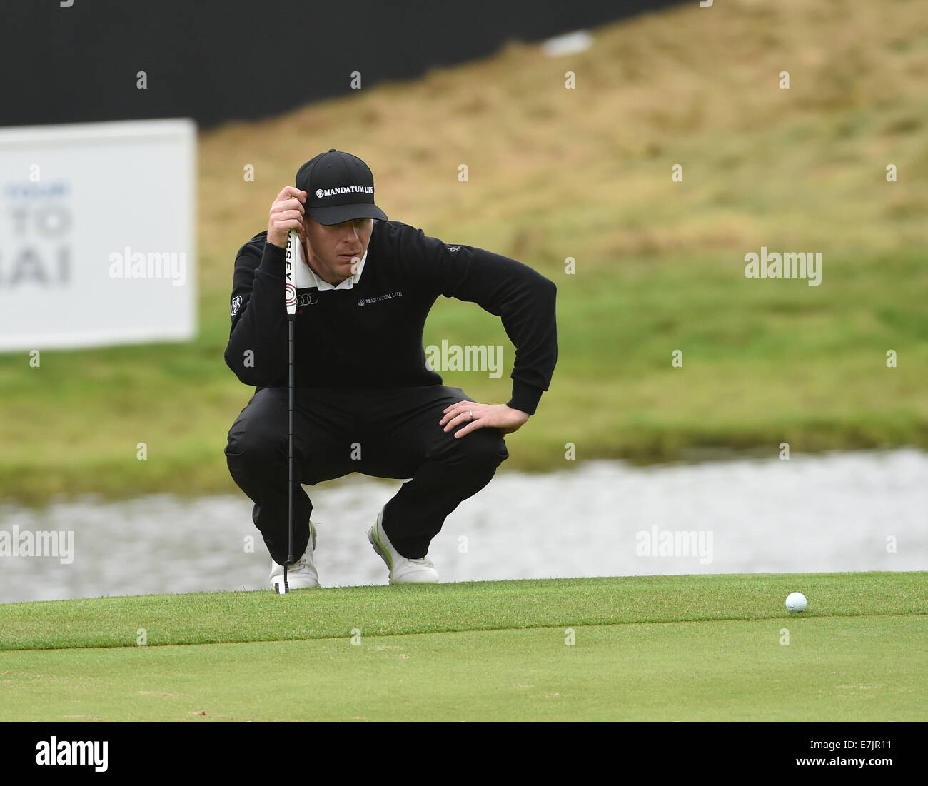 Newport, Galles. Xix Sep, 2014. Gli ISP Handa Wales Open Golf. Giorno 2. Roope Kakko occhi fino la sua eagle putt sul credito XVIII: Azione Plus sport/Alamy Live News Foto Stock