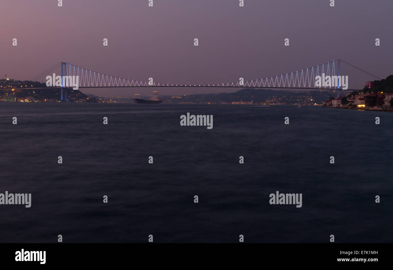 Istanbul Ponte sul Bosforo Foto Stock