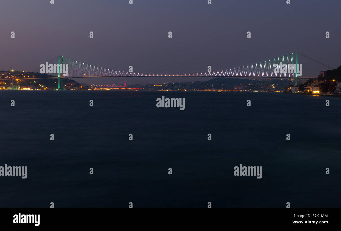 Istanbul Ponte sul Bosforo Foto Stock