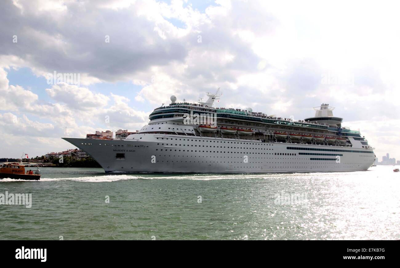 MS maestà dei mari è un sovrano-class nave da crociera di proprietà di e gestito da Royal Caribbean International. Foto Stock