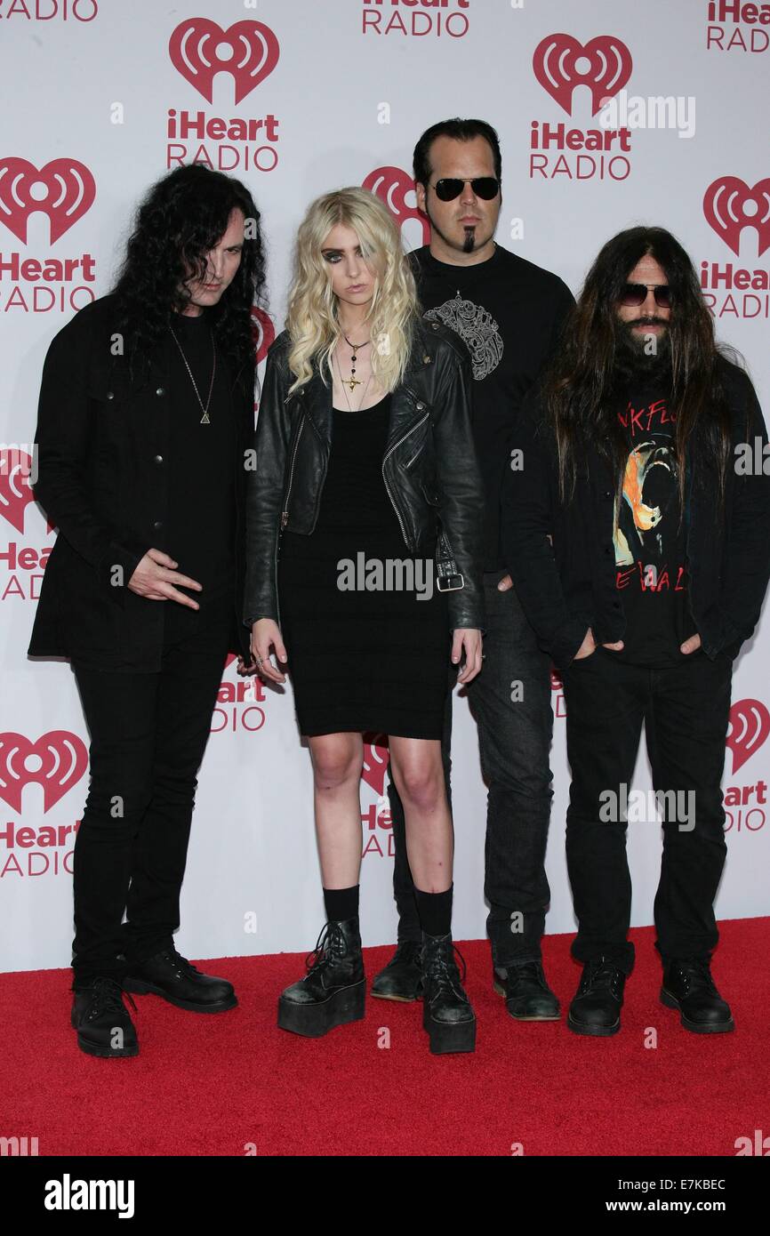 Las Vegas, NV, Stati Uniti d'America. Xix Sep, 2014. Ben Phillips, Taylor Momsen, Mark Damon, Jamie Perkins di abbastanza temerario di presenze per il 2014 iHeartRadio Music Festival - Ven parte 2, MGM Grand Garden Arena di Las Vegas NV, Settembre 19, 2014. Credito: James Atoa/Everett raccolta/Alamy Live News Foto Stock