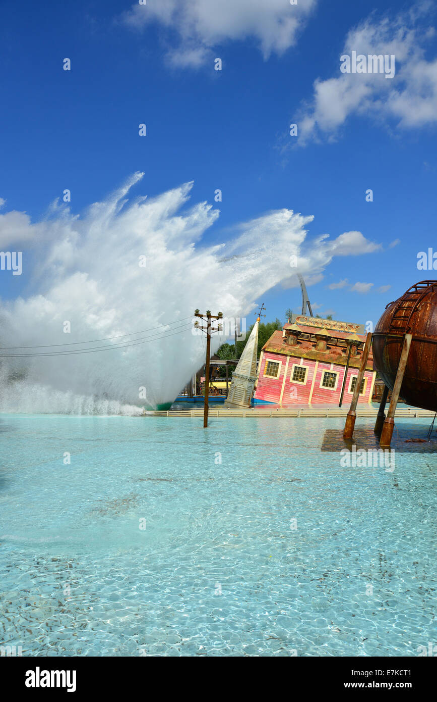 Onda di marea acqua ride, Thorpe Park Theme Park, Chertsey, Surrey, England, Regno Unito Foto Stock