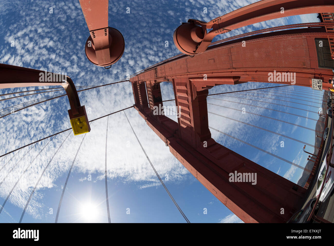 Vista fisheye del Golden Gate Bridge di San Francisco, CA. Foto Stock