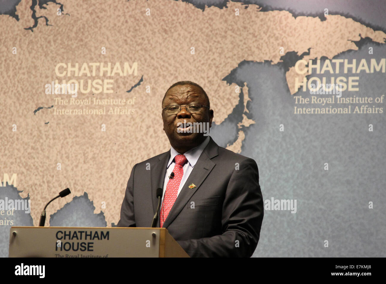 Morgan Tsvangirai, ex PM dello Zimbabwe e leader del Movimento per il Cambiamento Democratico, dà un discorso a Chatham House. Foto Stock