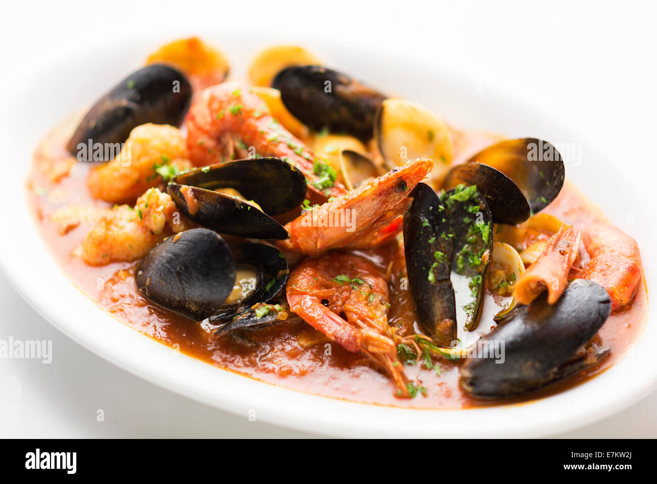 Italian stufato di pesce in salsa di pomodoro Foto Stock