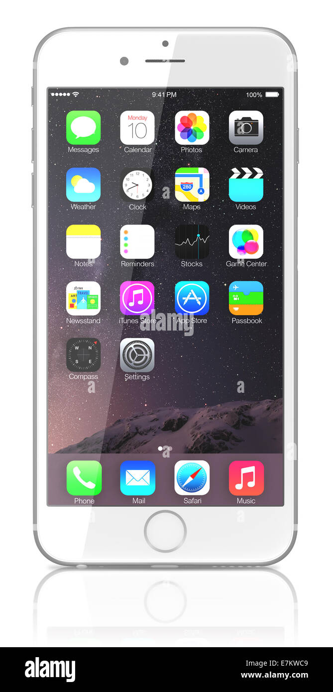 Argento Apple iPhone 6 Plus che mostra la schermata iniziale con iOS 8 Foto Stock