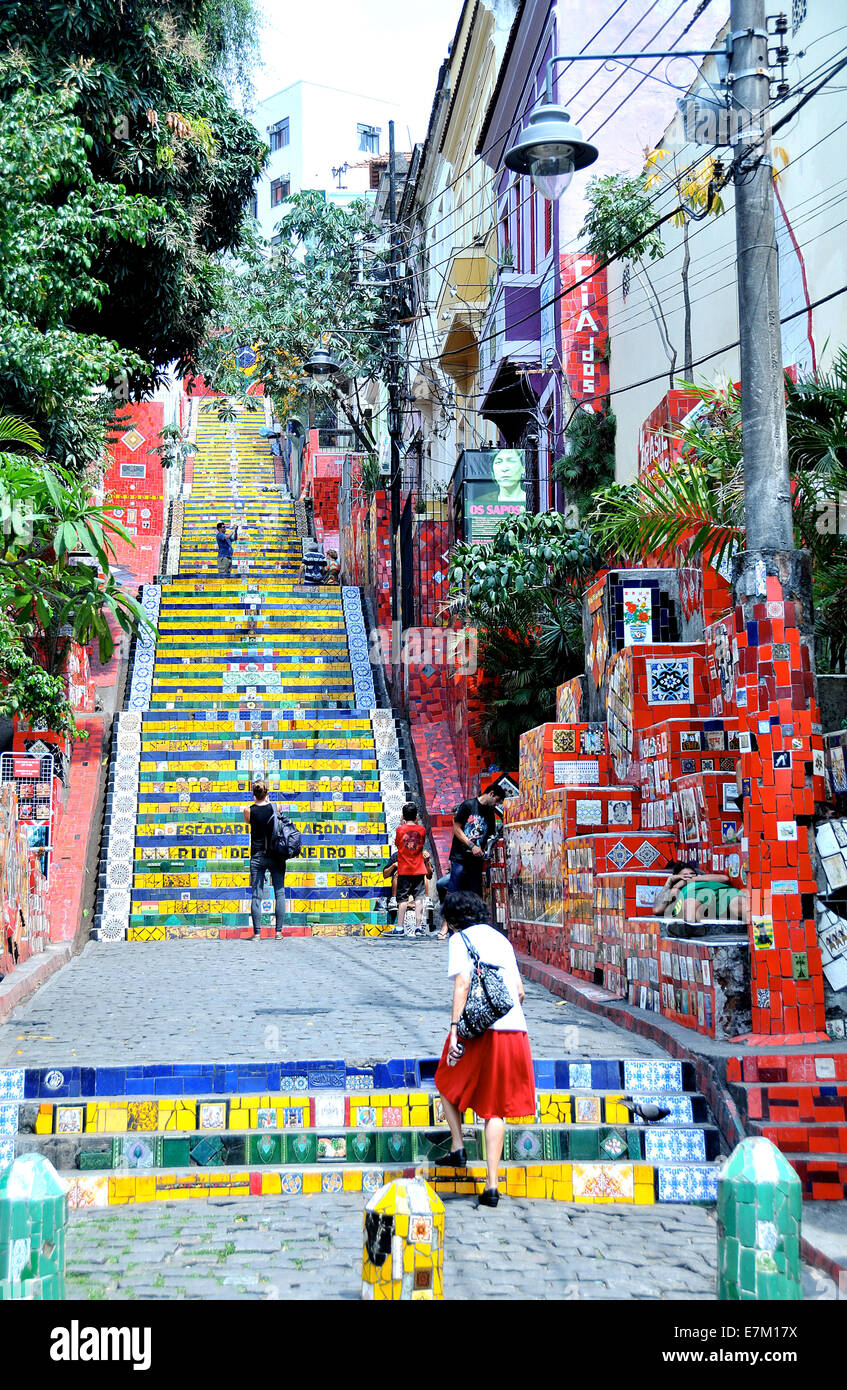 Scena di strada passi Selaron Lapa di Rio de Janeiro in Brasile Foto Stock