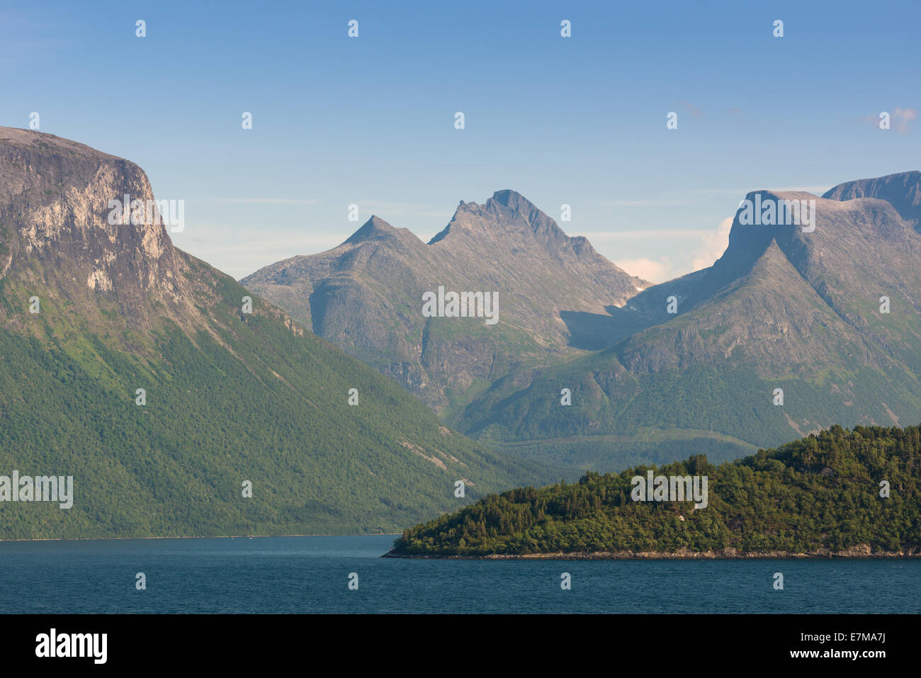 Oldevatnet lago vicino Olden, off Nordfjord, Norvegia. Foto Stock