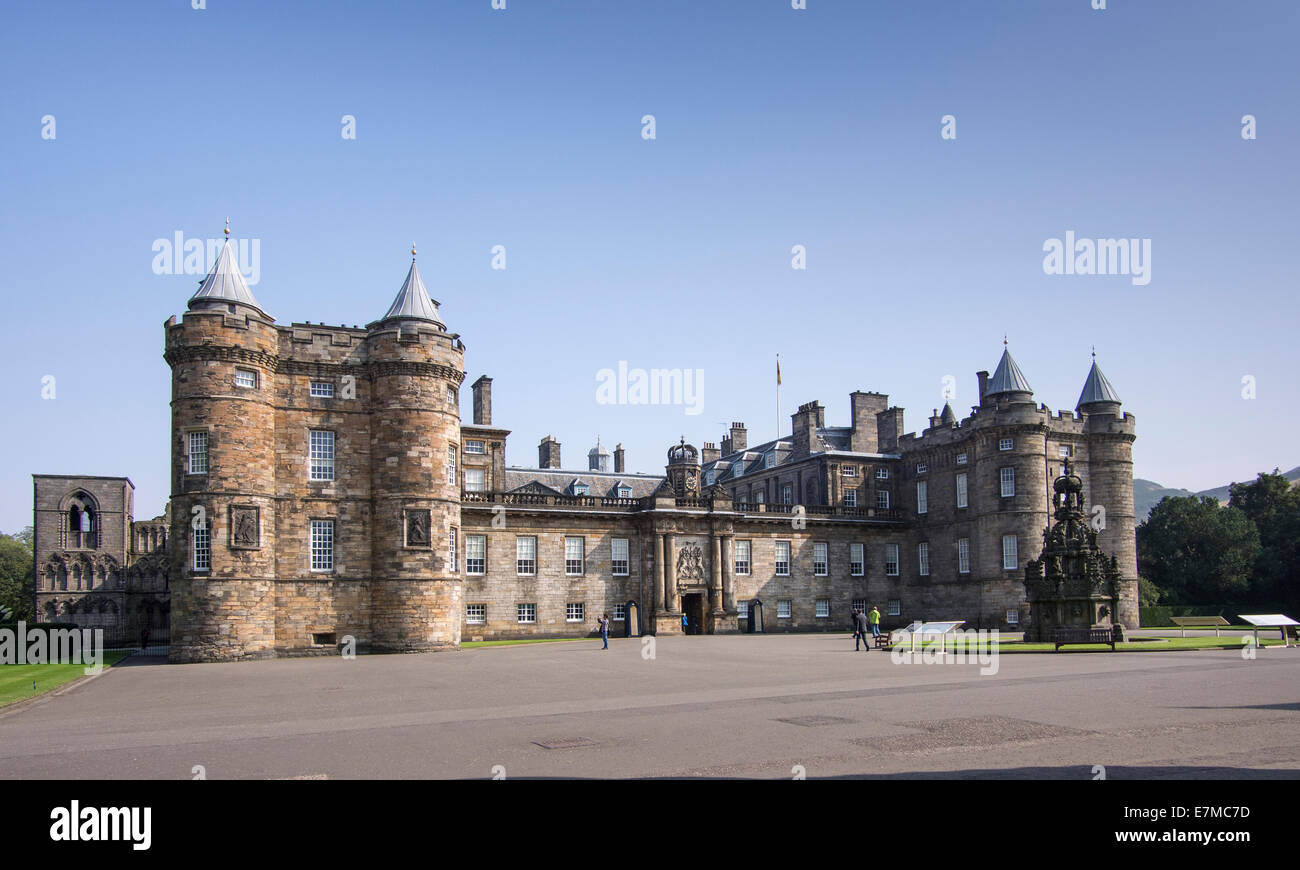 Il Palazzo di Holyrood 1498 Edimburgo in Scozia Foto Stock