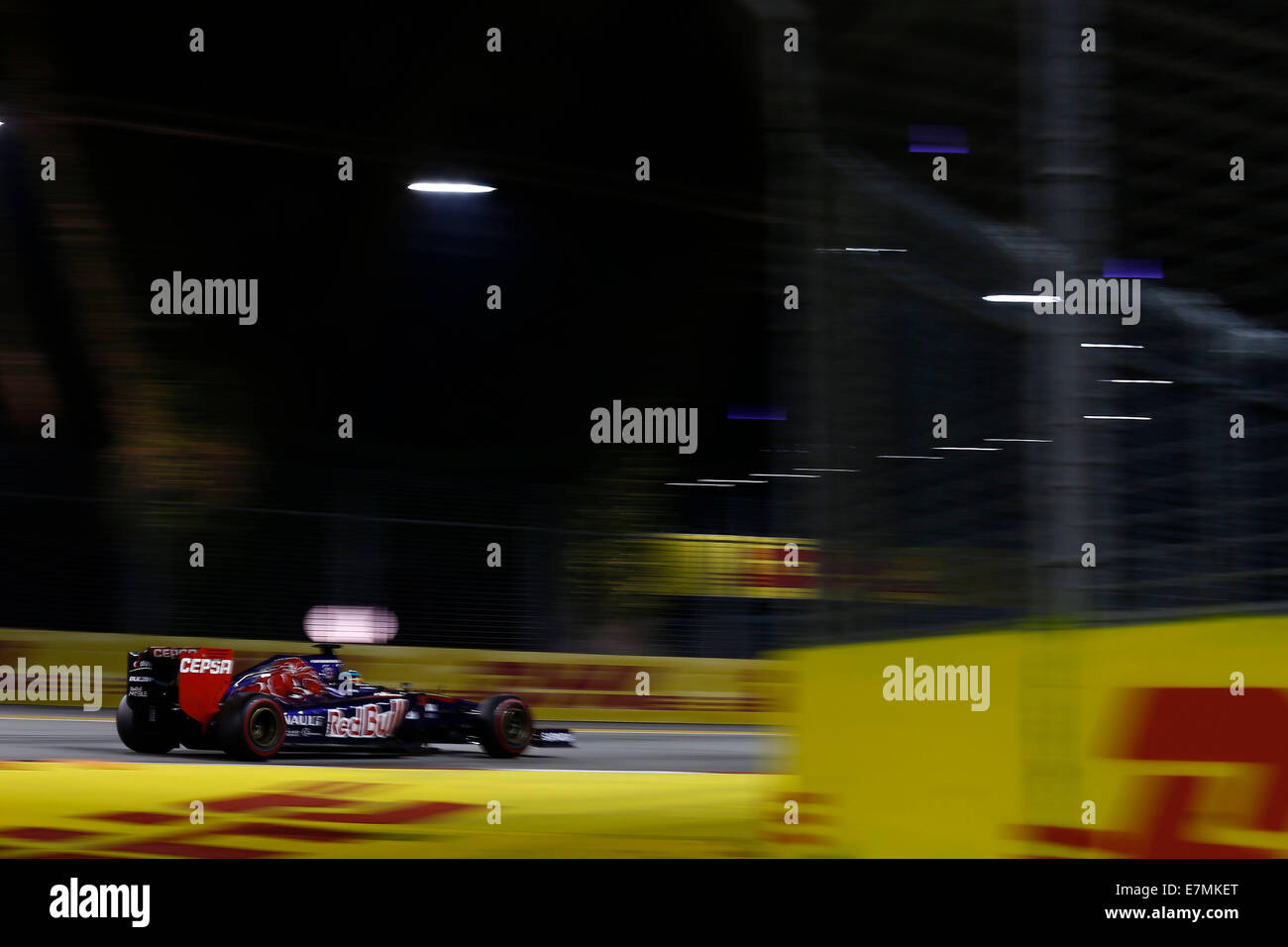 Singapore. Xxi Sep, 2014. Motorsports: FIA Formula One World Championship 2014, il Grand Prix di Singapore, #25 Jean-Eric Vergne (FRA, la Scuderia Toro Rosso), Credit: dpa picture alliance/Alamy Live News Foto Stock