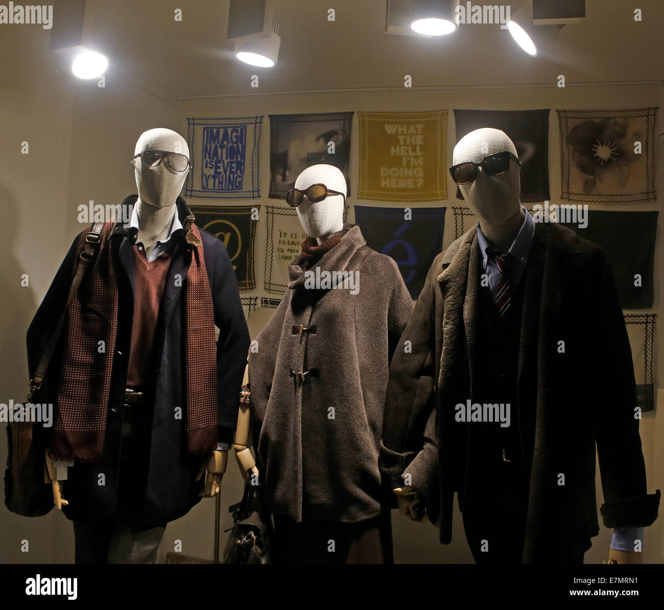 MAnnequins visto in un negozio il centro di Palma de Mallorca, Spagna Foto Stock