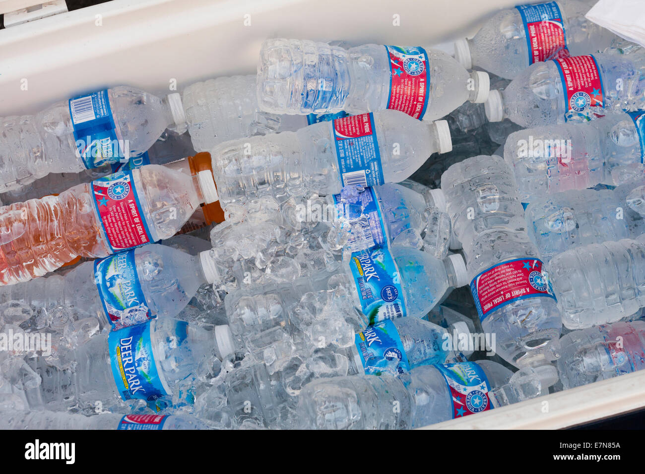 Acqua in bottiglia di scambiatore di calore - USA Foto Stock